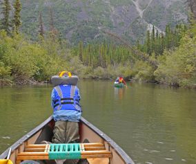 201 Dezdeash River, Yukon, Kanada F_